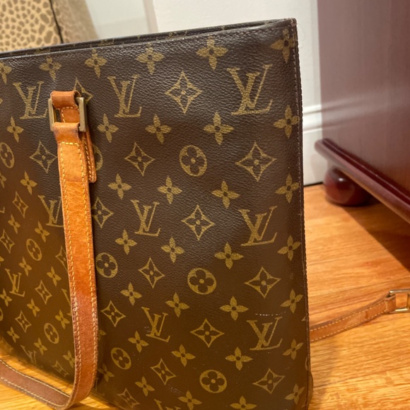 Louis Vuitton Luco Bag - Picture 3 of 13